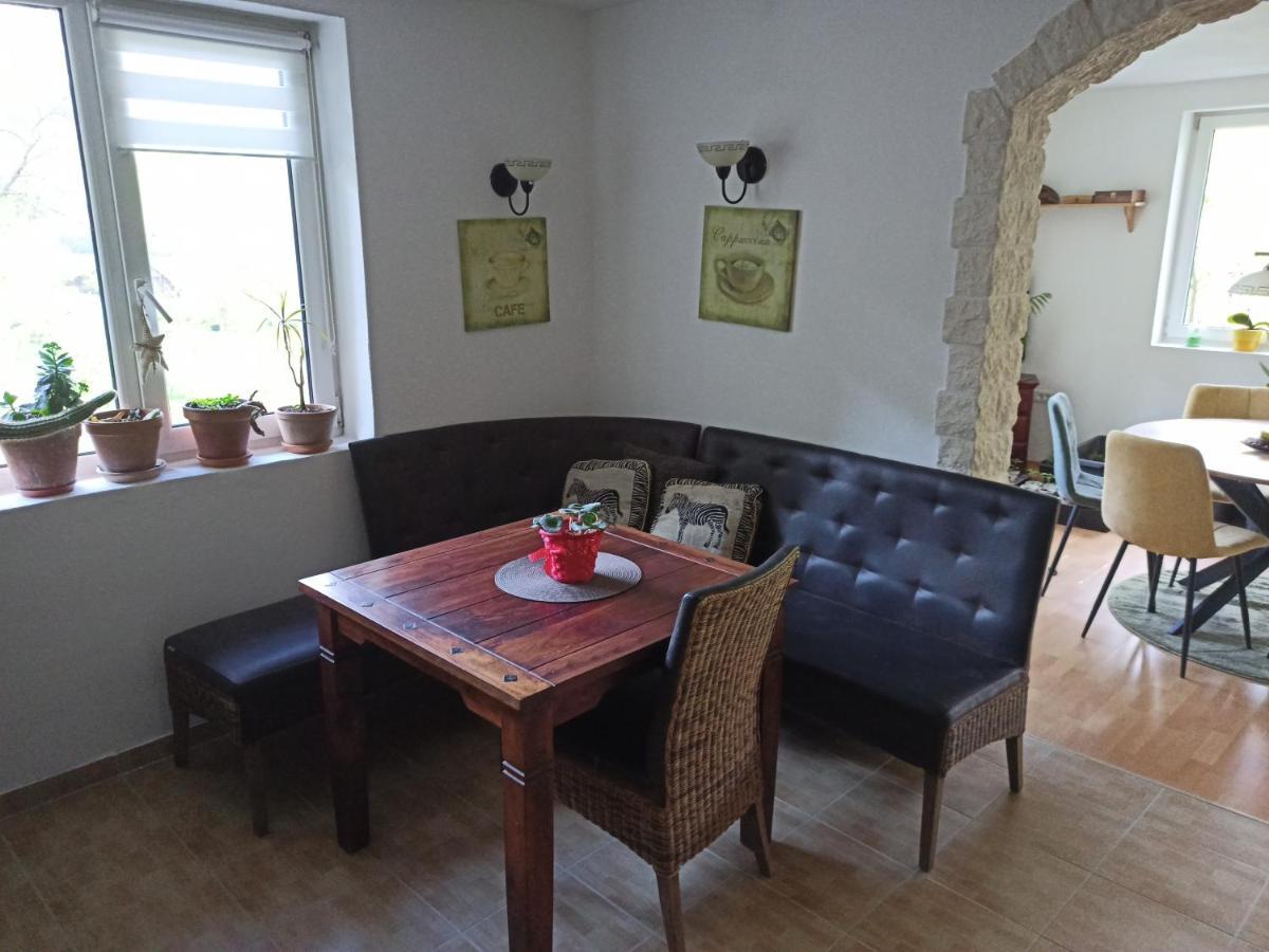 Nice Apartment Near By Capital Of Slovenia ลูบลิยานา ภายนอก รูปภาพ
